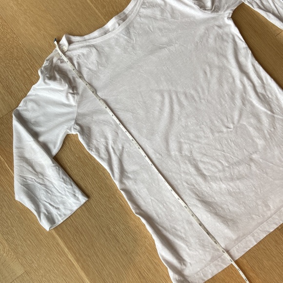 Classic White 3/4 Sleeve White Top - Picture 6 of 9